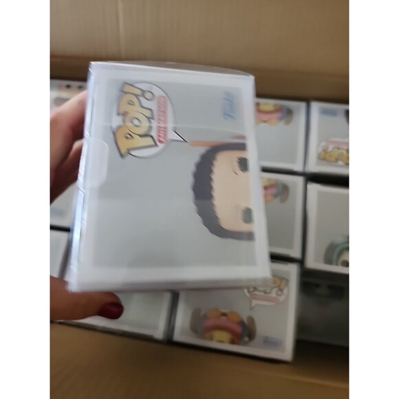 Funko Pop! Vinyl: One Piece - Nico Robin (Egghead Arc) #2137 with Protector - Picture 5 of 5